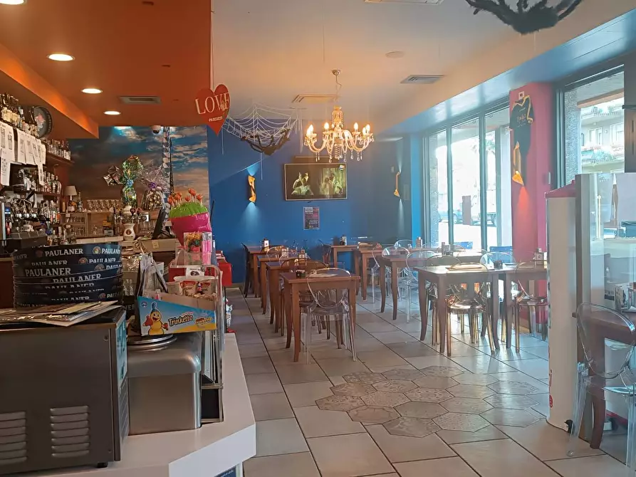 Immagine 13 di Bar / Ristorante in vendita  in via Milesi 31 a Villa D'almè
