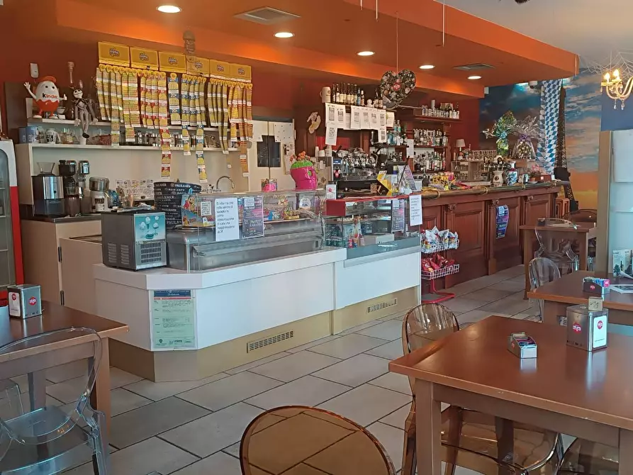Immagine 14 di Bar / Ristorante in vendita  in via Milesi 31 a Villa D'almè