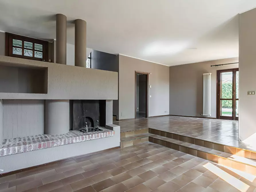 Immagine 12 di Villa in vendita  in via Zavaritt 200 a Gorle