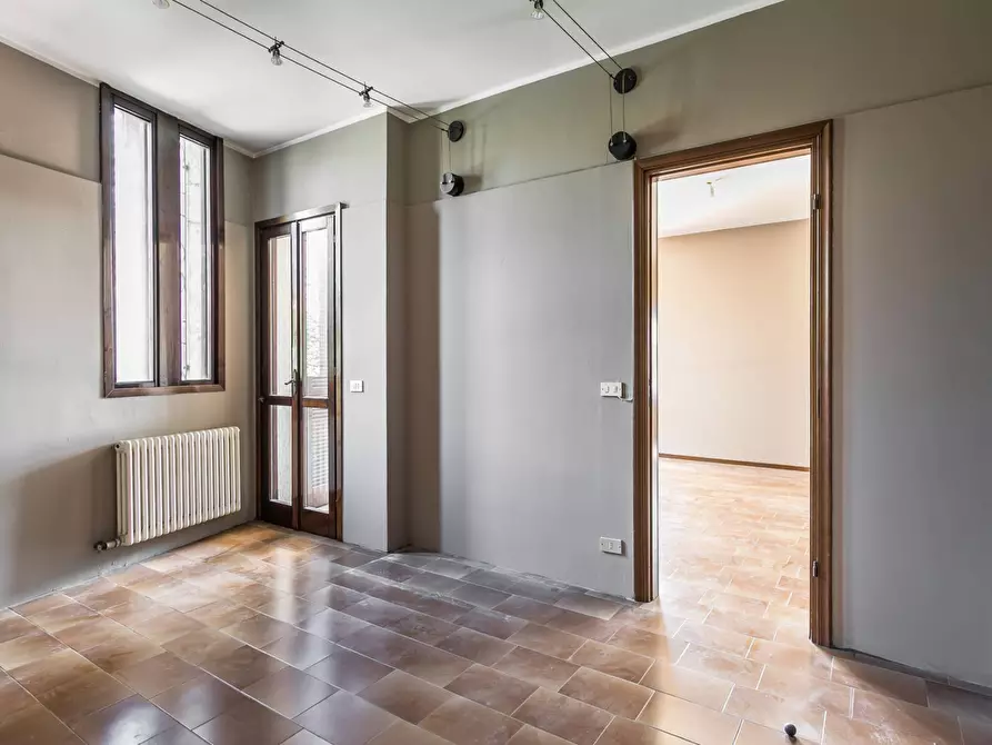 Immagine 18 di Villa in vendita  in via Zavaritt 200 a Gorle