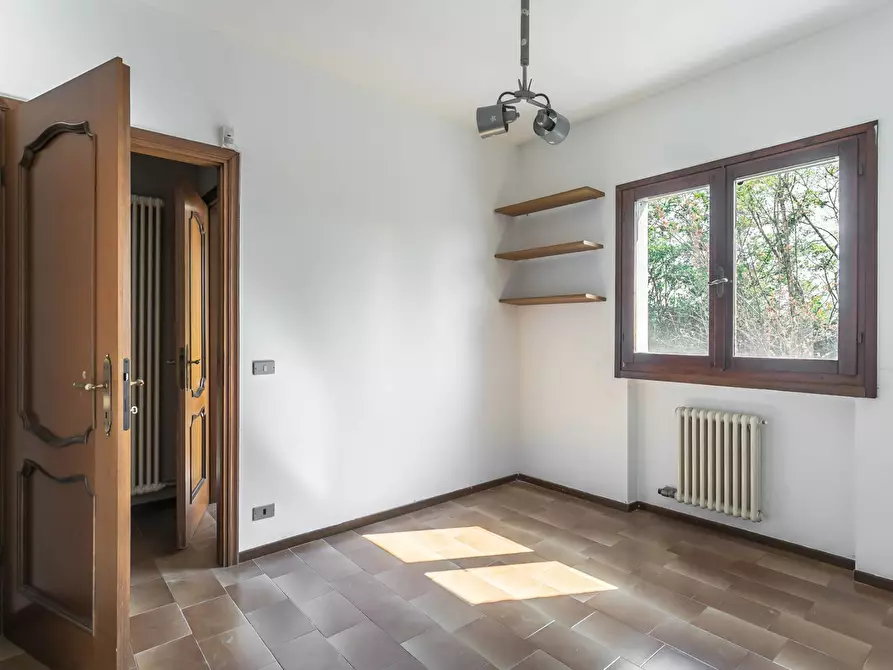 Immagine 19 di Villa in vendita  in via Zavaritt 200 a Gorle