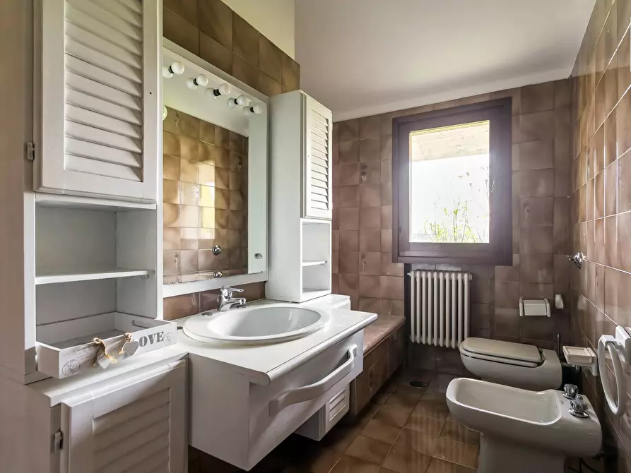 Immagine 31 di Villa in vendita  in via Zavaritt 200 a Gorle