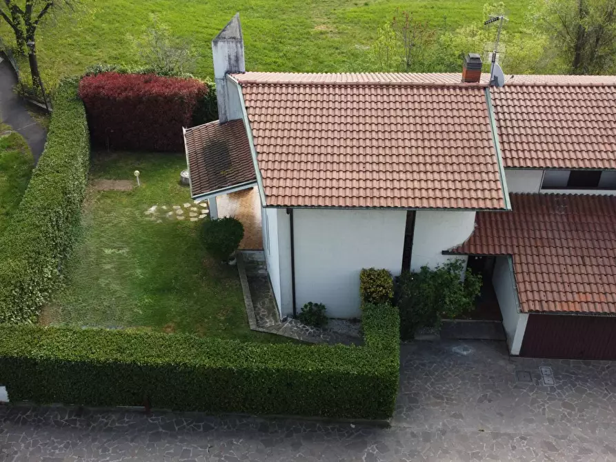 Immagine 56 di Villa in vendita  in via Zavaritt 200 a Gorle