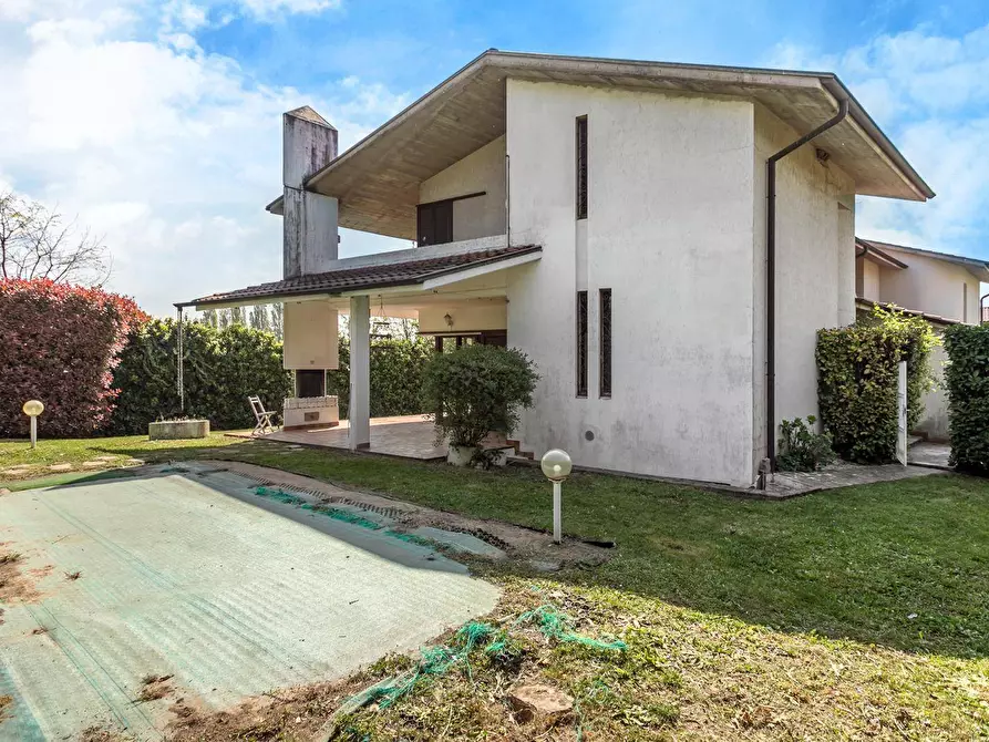 Immagine 6 di Villa in vendita  in via Zavaritt 200 a Gorle