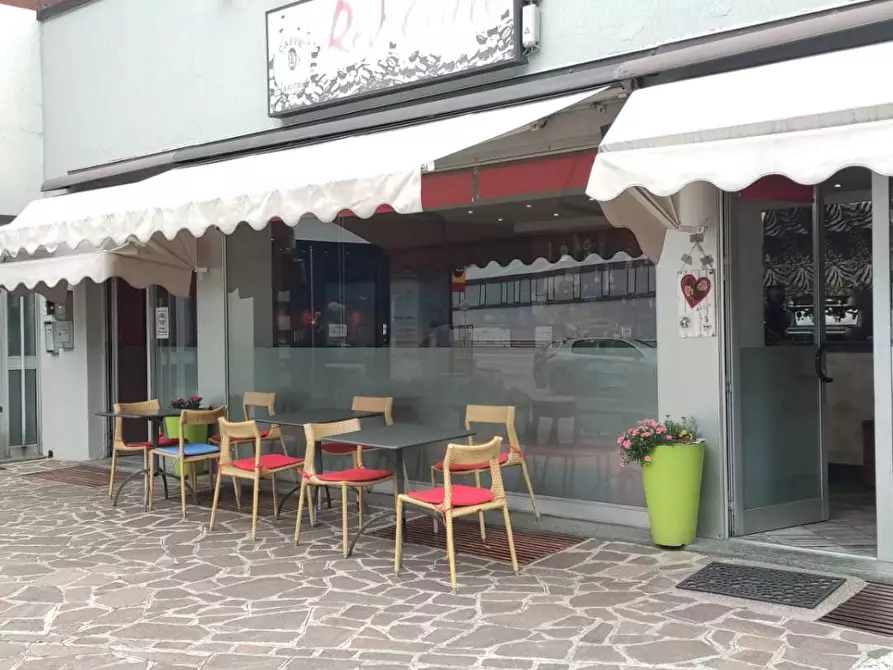 Immagine 15 di Bar / Ristorante in vendita  in via Roma 23 a Pescate