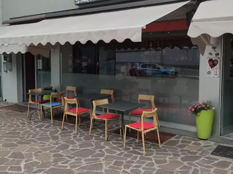 Immagine 17 di Bar / Ristorante in vendita  in via Roma 23 a Pescate