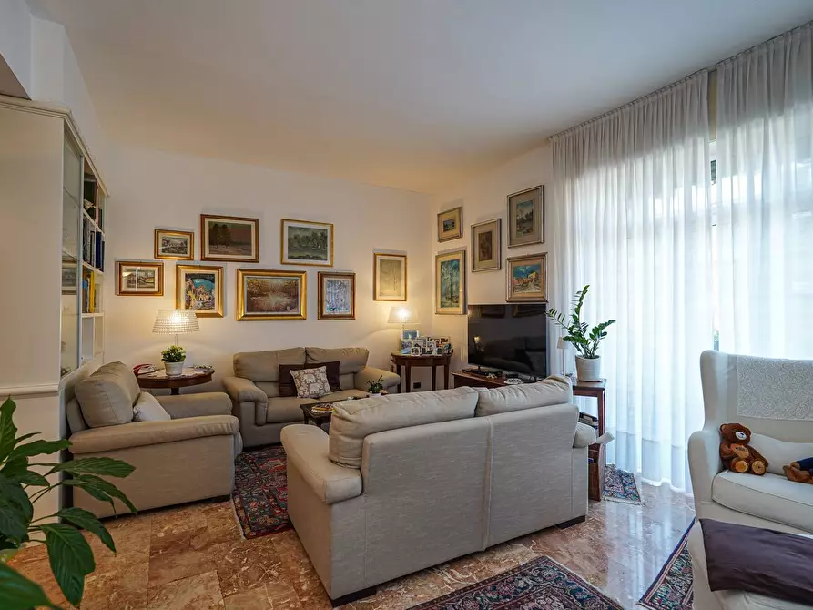 Immagine 5 di Appartamento in vendita  in via IV novembre 14 a Bergamo