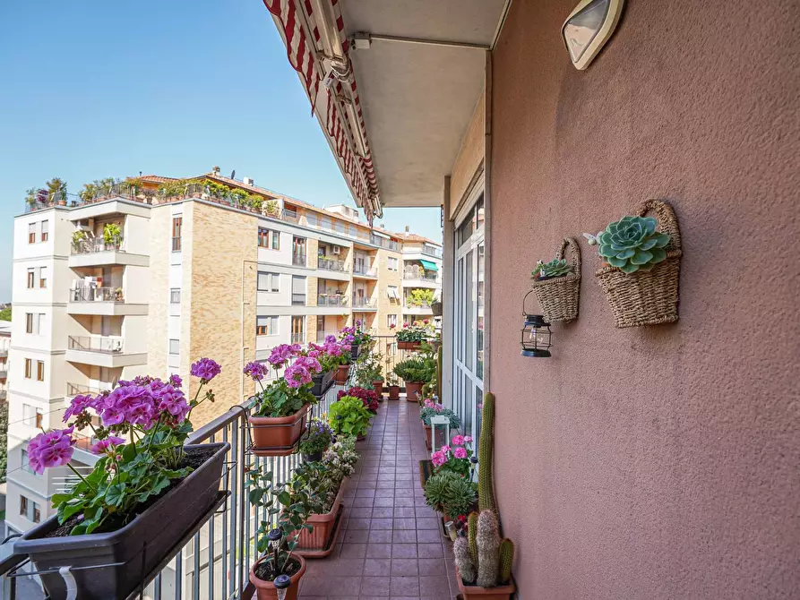 Immagine 23 di Appartamento in vendita  in via IV novembre 14 a Bergamo