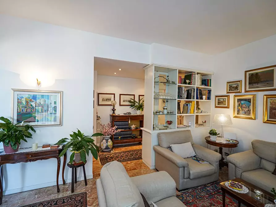 Immagine 6 di Appartamento in vendita  in via IV novembre 14 a Bergamo