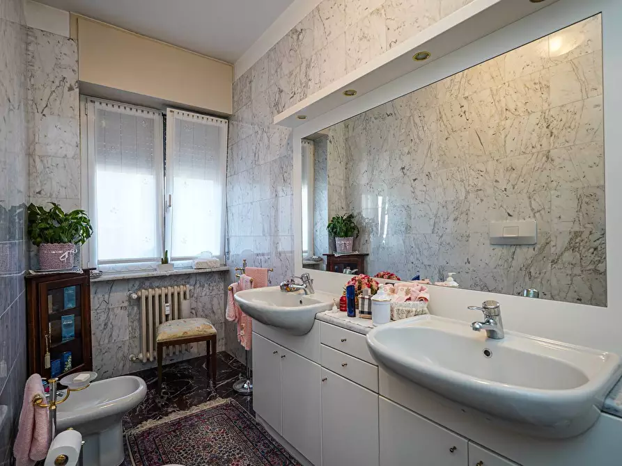 Immagine 29 di Appartamento in vendita  in via IV novembre 14 a Bergamo