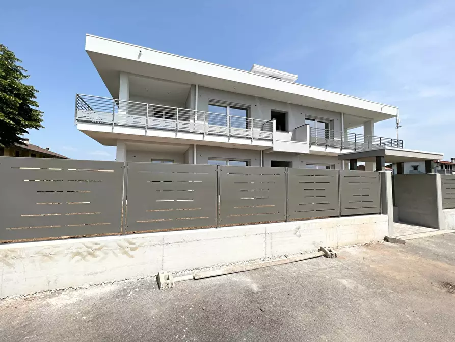 Immagine 23 di Appartamento in vendita  in Via Don Gonella 21 a Azzano San Paolo