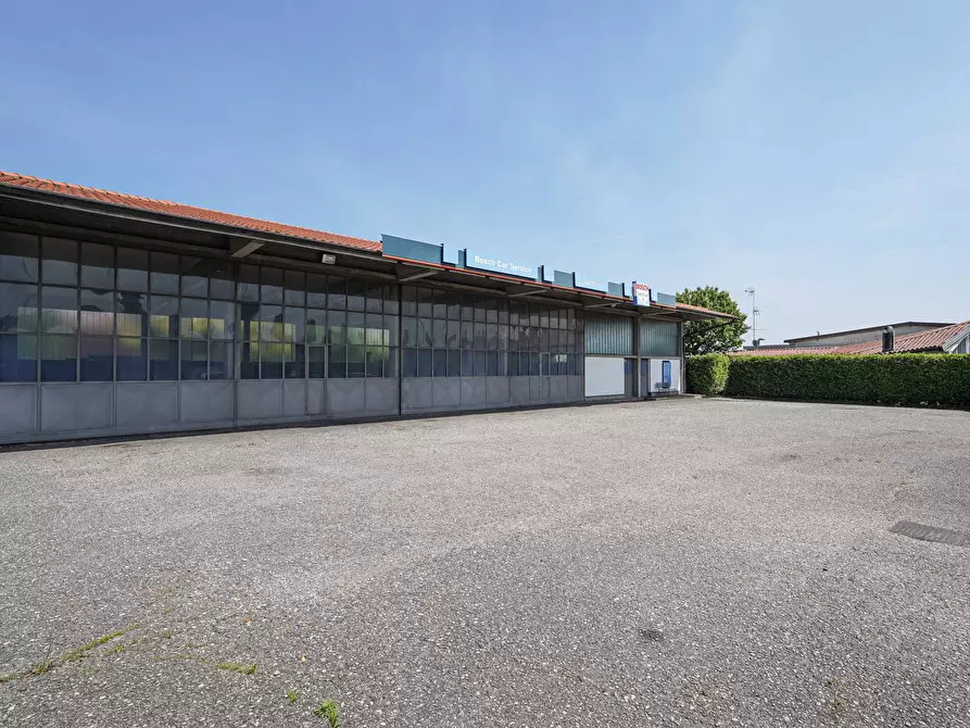 Immagine 4 di Capannone industriale in vendita  in DONIZETTI 7 a Carvico