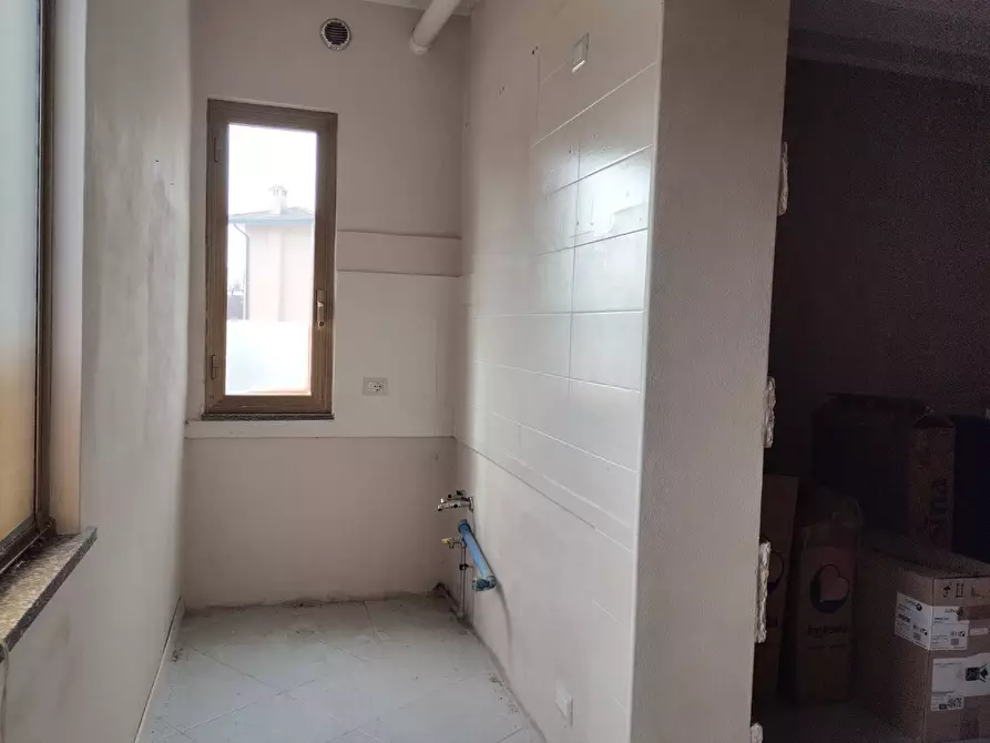 Immagine 5 di Appartamento in vendita  in VIA PIAVE 26 a Madone