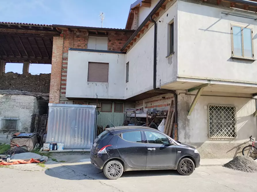 Immagine 2 di Appartamento in vendita  in VIA PIAVE 26 a Madone