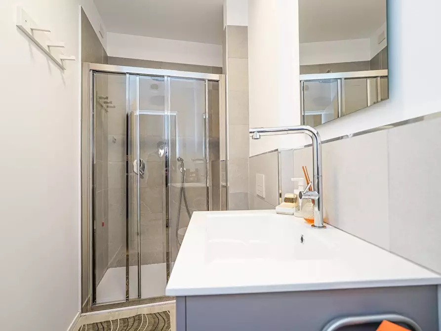 Immagine 18 di Appartamento in vendita  in Via Madonna Casulana 10 a Bergamo