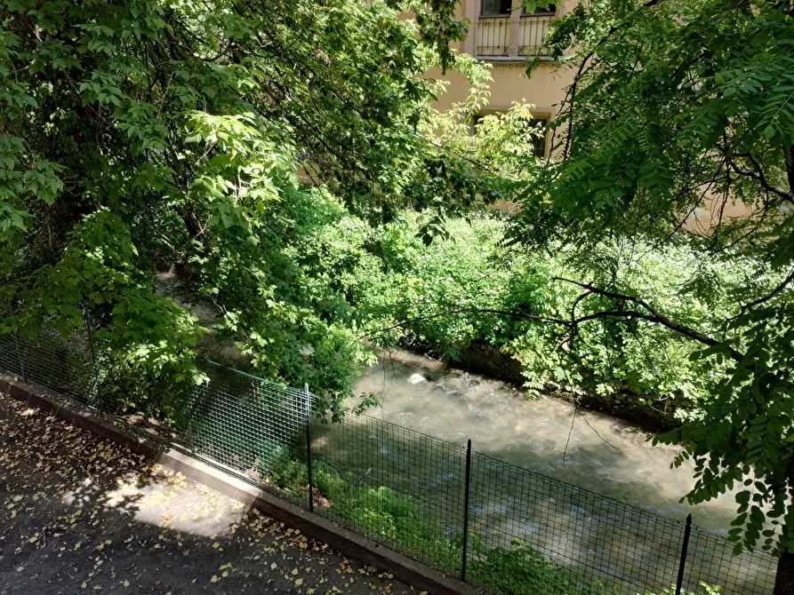 Immagine 14 di Appartamento in vendita  in Via Degli Albani a Bergamo