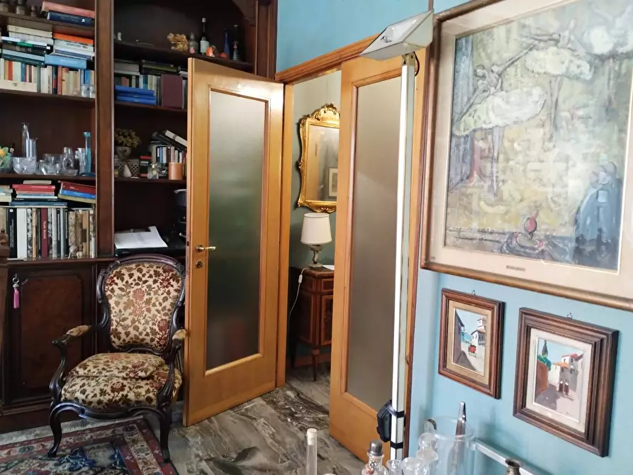 Immagine 18 di Appartamento in vendita  in Via Degli Albani a Bergamo