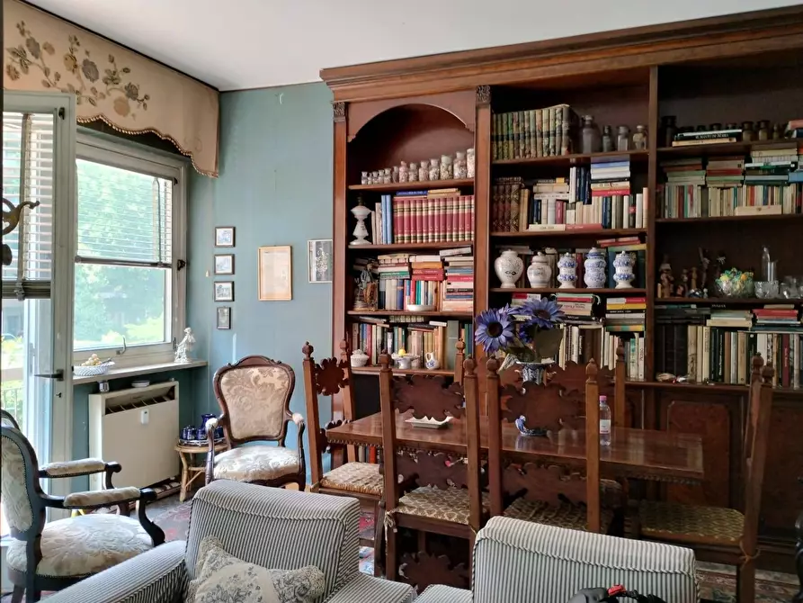 Immagine 19 di Appartamento in vendita  in Via Degli Albani a Bergamo