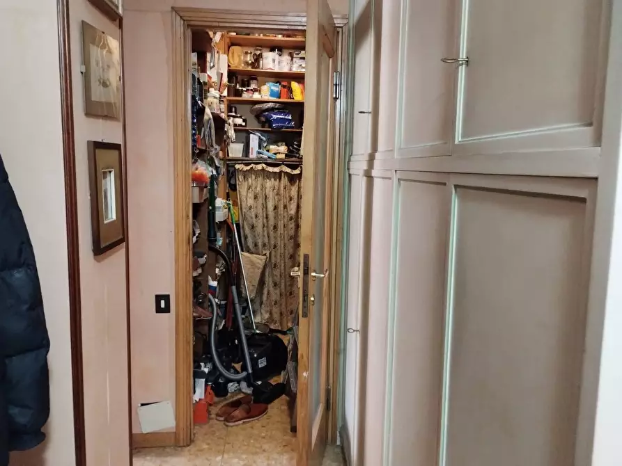 Immagine 26 di Appartamento in vendita  in Via Degli Albani a Bergamo