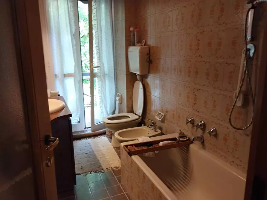 Immagine 25 di Appartamento in vendita  in Via Degli Albani a Bergamo