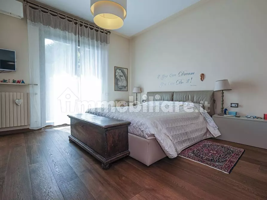 Immagine 12 di Villa in vendita  in viale giuseppe verdi a Merate