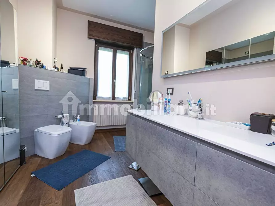 Immagine 13 di Villa in vendita  in viale giuseppe verdi a Merate