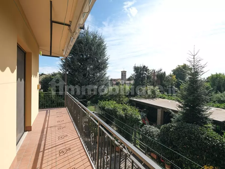 Immagine 15 di Villa in vendita  in viale giuseppe verdi a Merate