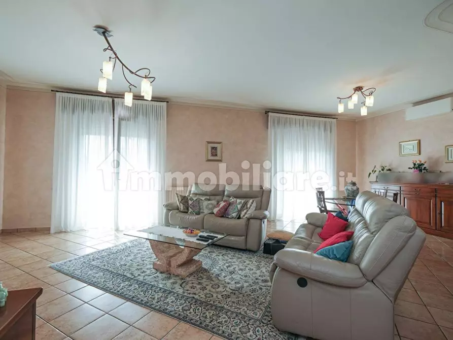 Immagine 20 di Villa in vendita  in viale giuseppe verdi a Merate