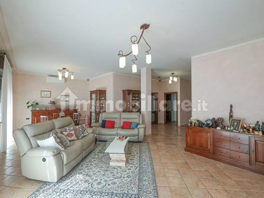 Immagine 21 di Villa in vendita  in viale giuseppe verdi a Merate