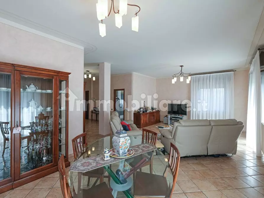 Immagine 22 di Villa in vendita  in viale giuseppe verdi a Merate