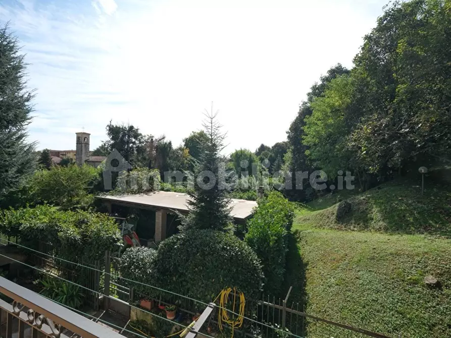 Immagine 43 di Villa in vendita  in viale giuseppe verdi a Merate