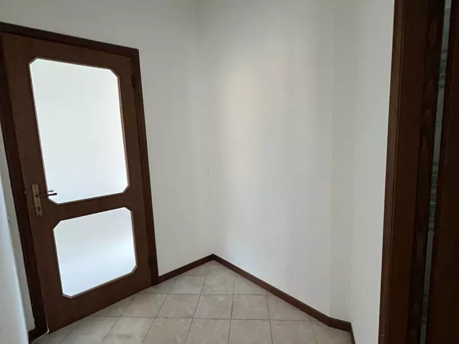 Immagine 10 di Appartamento in vendita  in PAPA GIOVANNI XXIII 74 a Madone