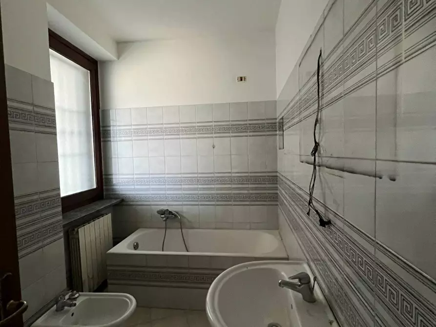 Immagine 13 di Appartamento in vendita  in PAPA GIOVANNI XXIII 74 a Madone