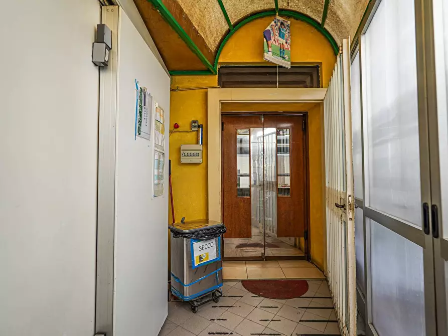 Immagine 17 di Attività commerciale in vendita  in Corso Vittorio Veneto 35 a Osio Sotto