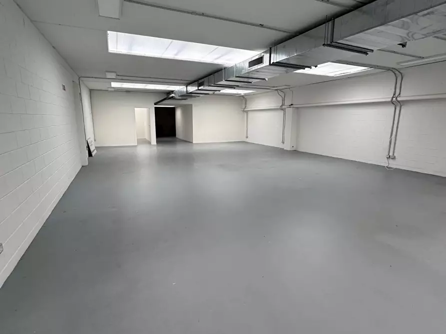 Immagine 1 di Laboratorio in affitto  in Via dell'Innovazione 17 a Treviolo
