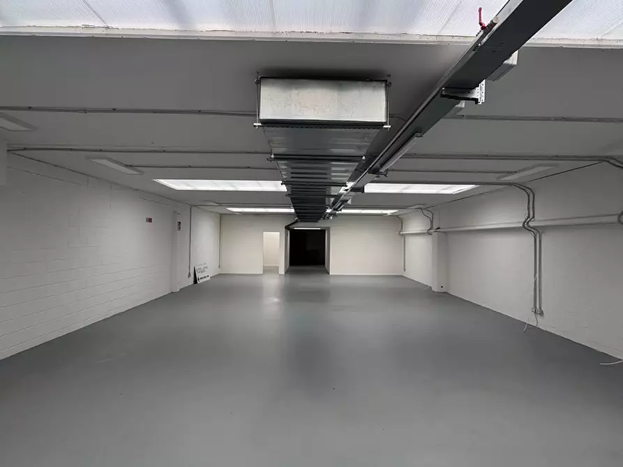 Immagine 4 di Laboratorio in affitto  in Via dell'Innovazione 17 a Treviolo