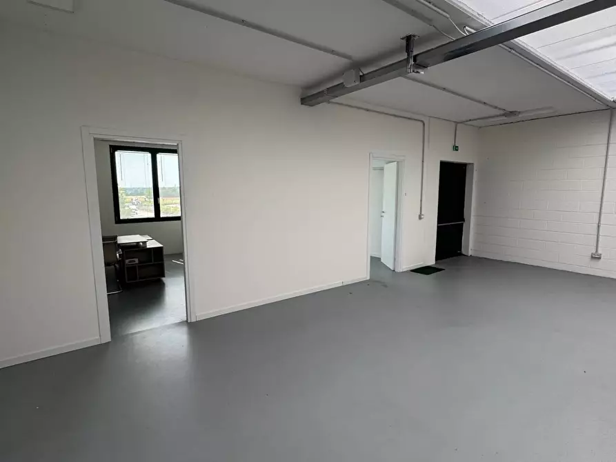 Immagine 12 di Laboratorio in affitto  in Via dell'Innovazione 17 a Treviolo