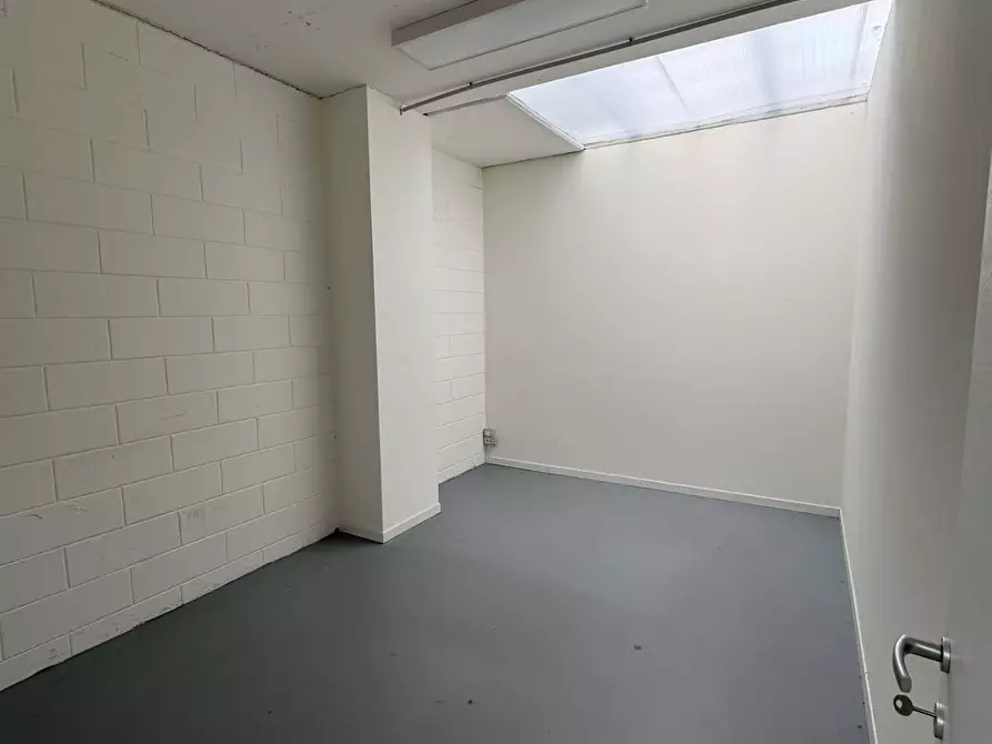 Immagine 13 di Laboratorio in affitto  in Via dell'Innovazione 17 a Treviolo