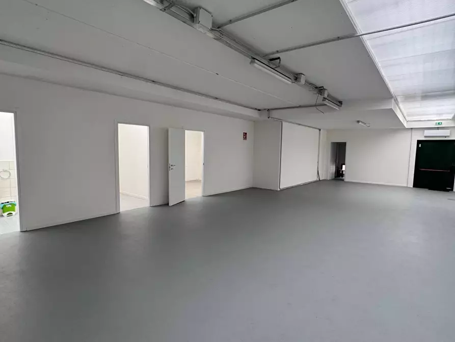 Immagine 17 di Laboratorio in affitto  in Via dell'Innovazione 17 a Treviolo