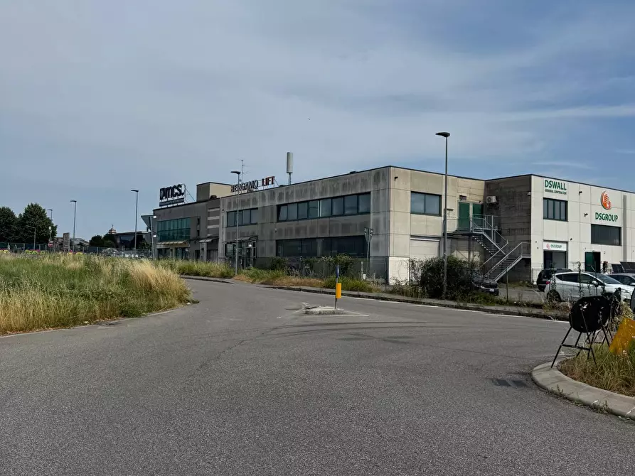 Immagine 39 di Laboratorio in affitto  in Via dell'Innovazione 17 a Treviolo