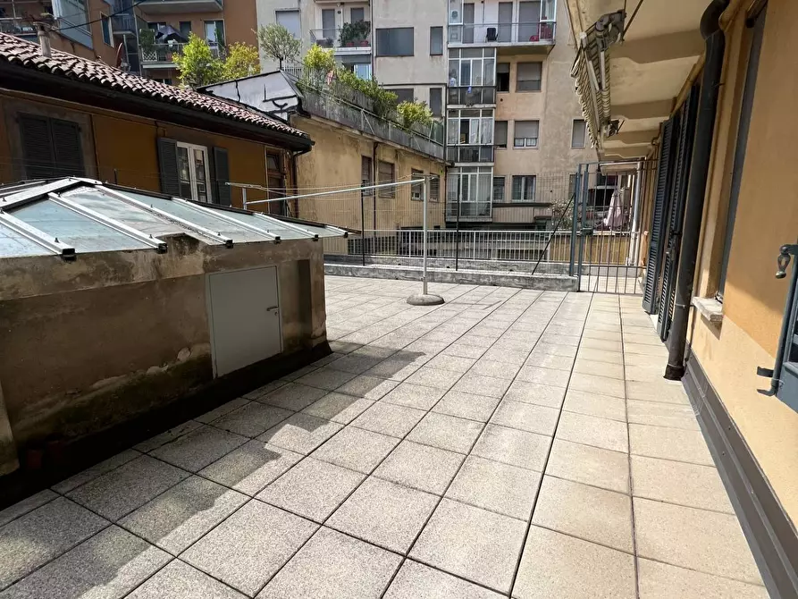 Immagine 14 di Appartamento in vendita  in QUARENGHI 21 a Bergamo