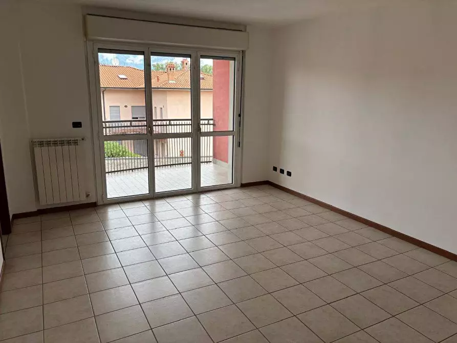 Immagine 9 di Appartamento in vendita  in via Roma 23 a Almenno San Bartolomeo