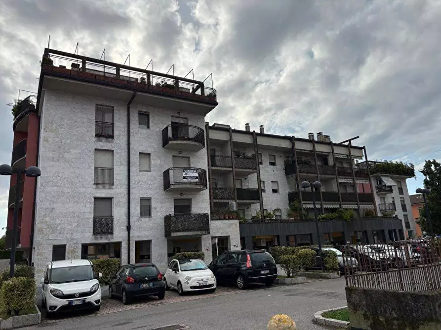 Immagine 7 di Appartamento in vendita  in via Roma 23 a Almenno San Bartolomeo