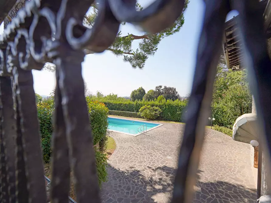 Immagine 5 di Villa in vendita  in Via Valle 1 a Bergamo