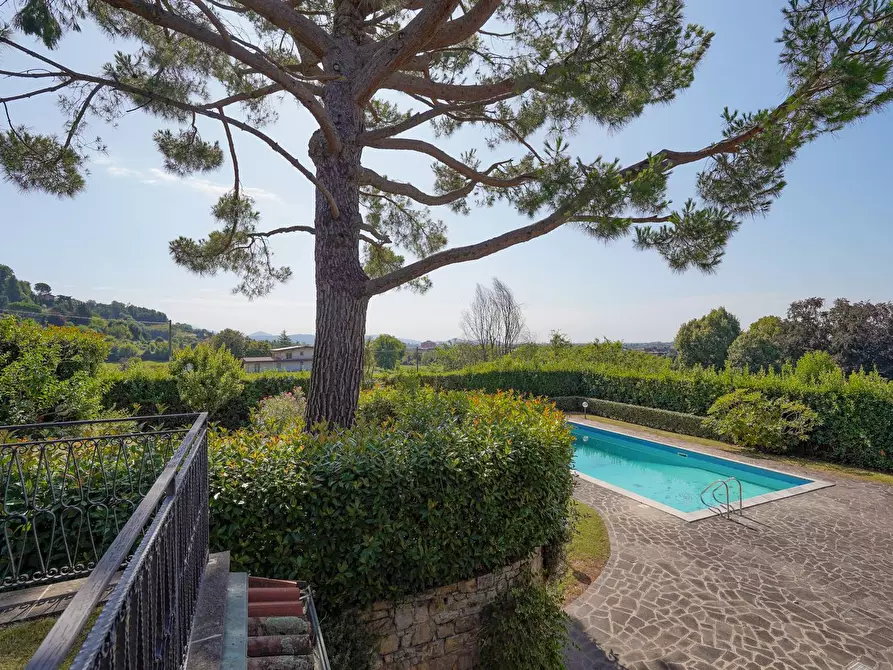 Immagine 6 di Villa in vendita  in Via Valle 1 a Bergamo