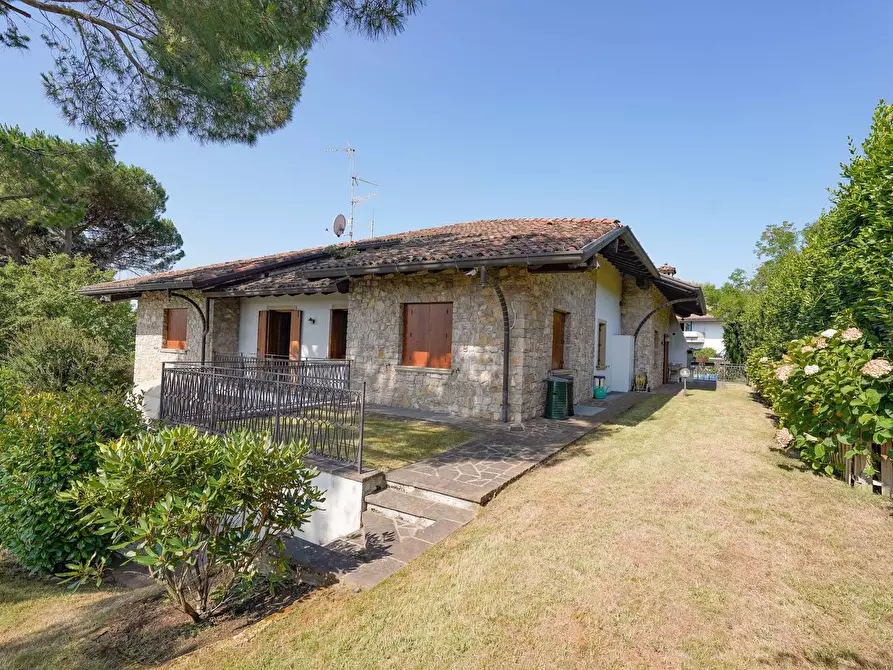 Immagine 8 di Villa in vendita  in Via Valle 1 a Bergamo