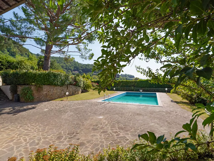 Immagine 14 di Villa in vendita  in Via Valle 1 a Bergamo