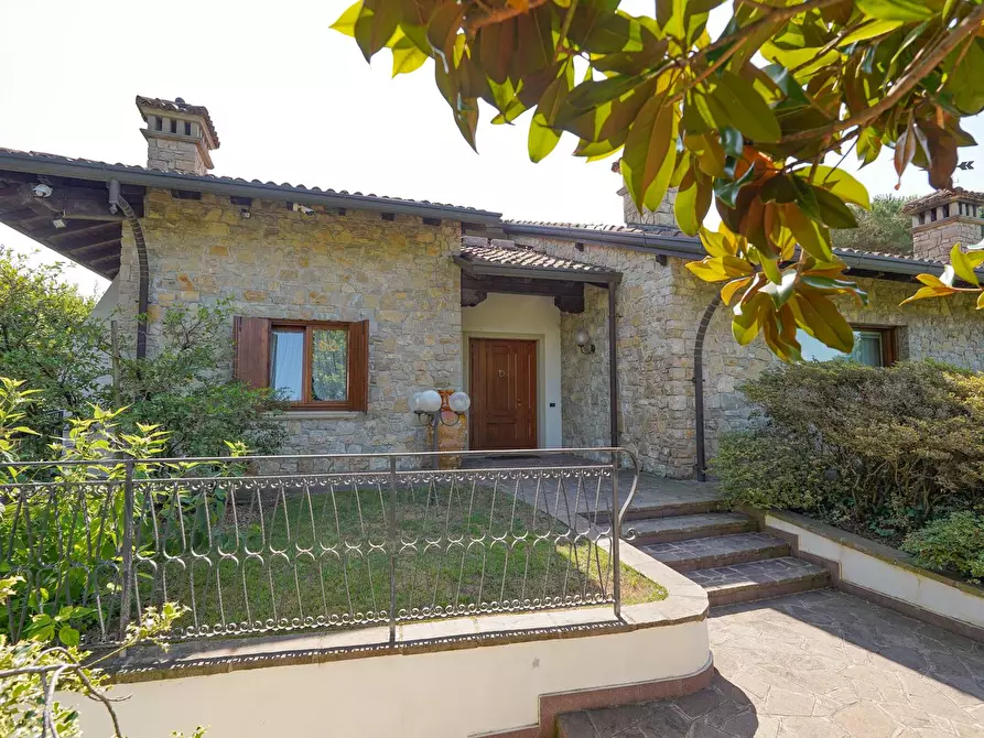 Immagine 21 di Villa in vendita  in Via Valle 1 a Bergamo