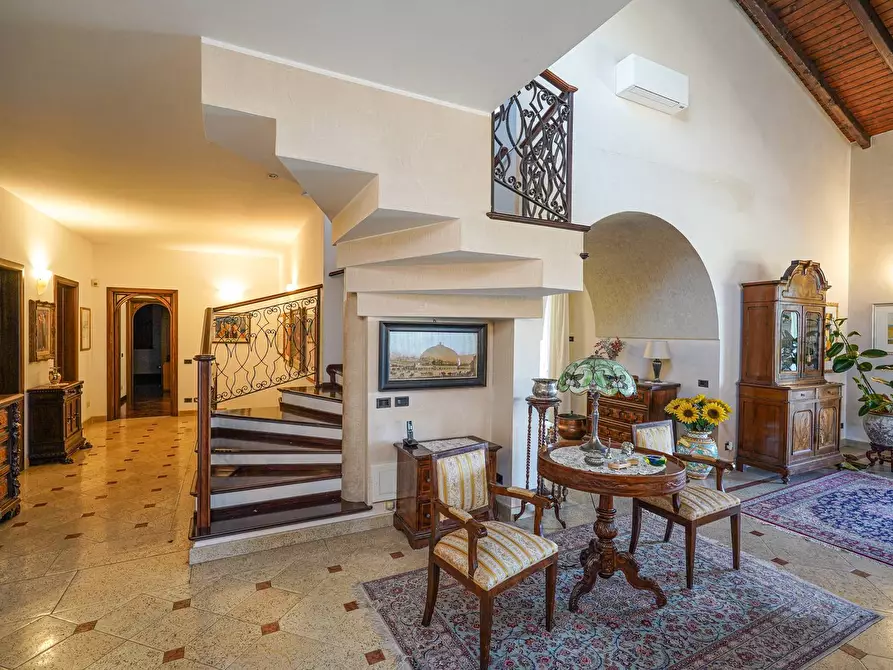 Immagine 26 di Villa in vendita  in Via Valle 1 a Bergamo