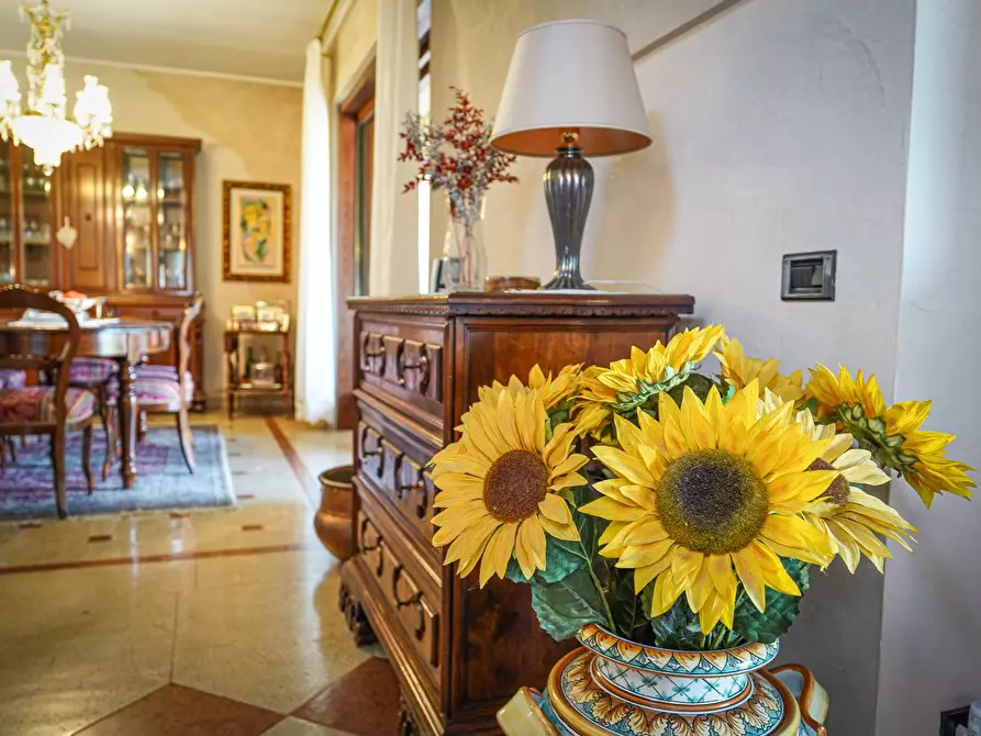 Immagine 28 di Villa in vendita  in Via Valle 1 a Bergamo